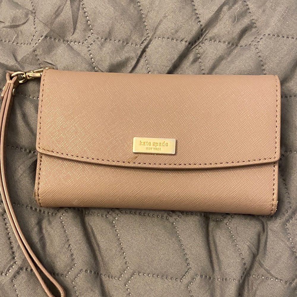 Kate Spade Beige Wristlet Clutch